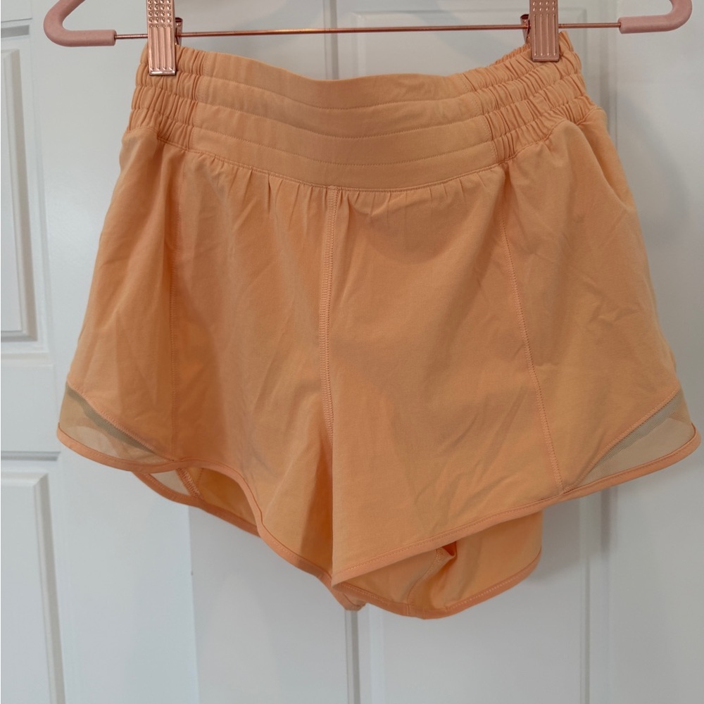 Lululemon Hotty Hot High Rise Shorts 2.5in, Size 6, Rock Melon EUC.